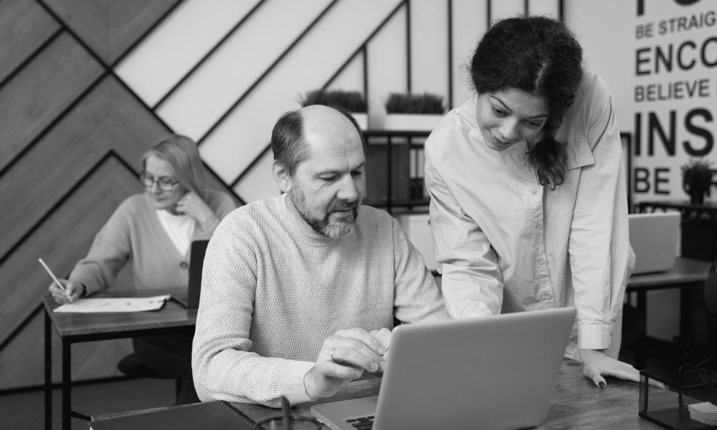 Análisis de datos financieros y planificación estratégica empresarial